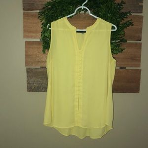 flowy yellow sleeveless top